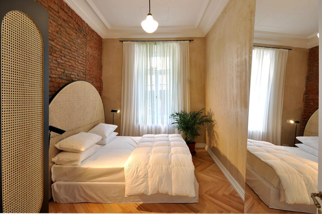 The 10 Tbilisi Exterior photo